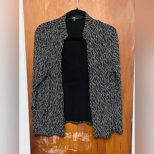 JUMP Apparel Black and White glittery  Patterned Cardigan. L